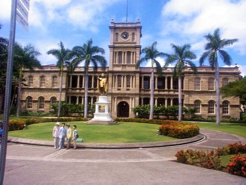 Aliiolani Hale
